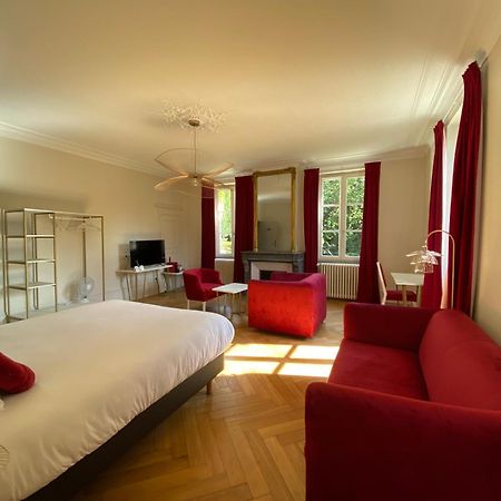 Logis Hotel Du Parc ポンタ・ムソン エクステリア 写真