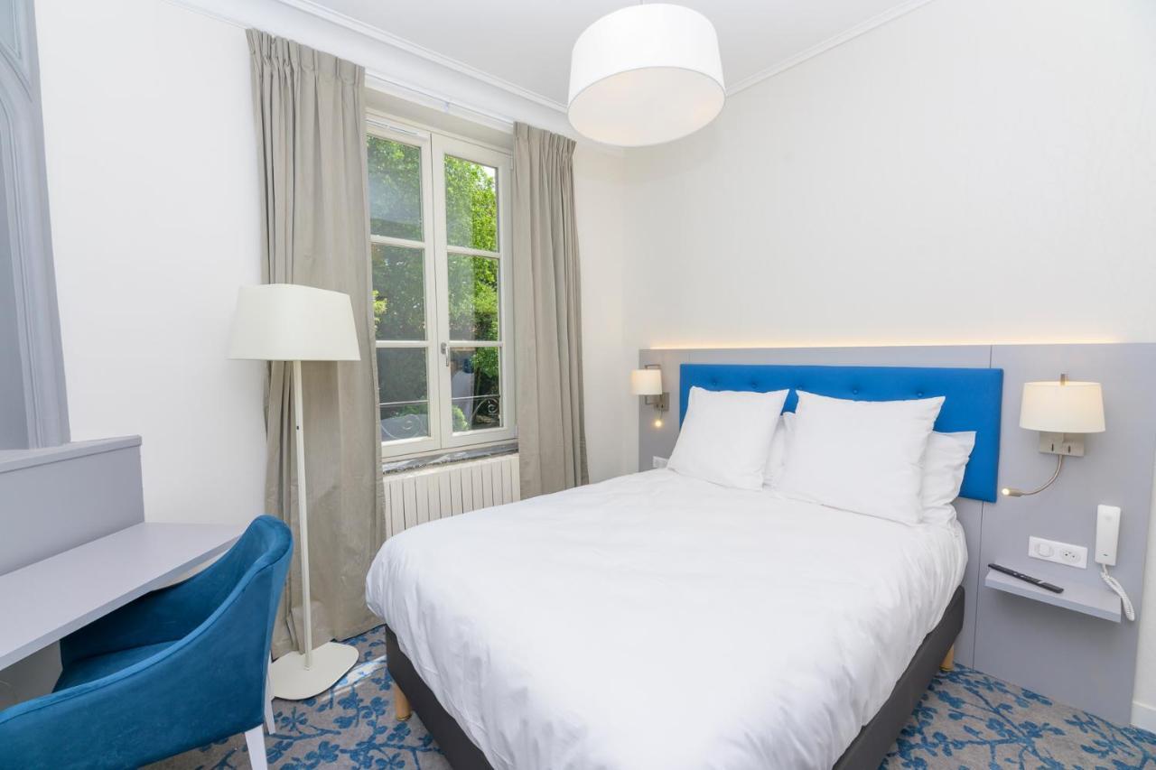 Logis Hotel Du Parc ポンタ・ムソン エクステリア 写真