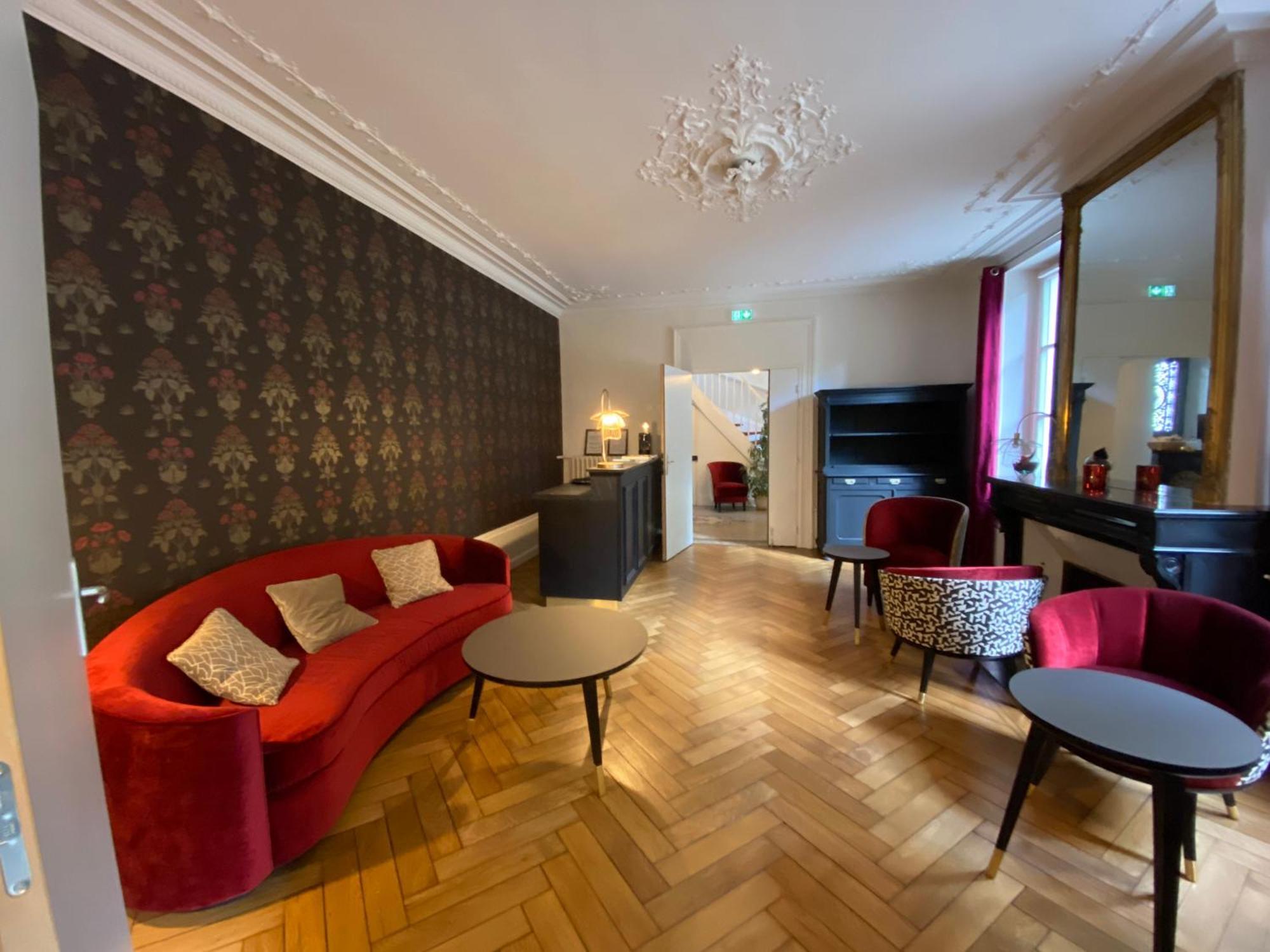 Logis Hotel Du Parc ポンタ・ムソン エクステリア 写真