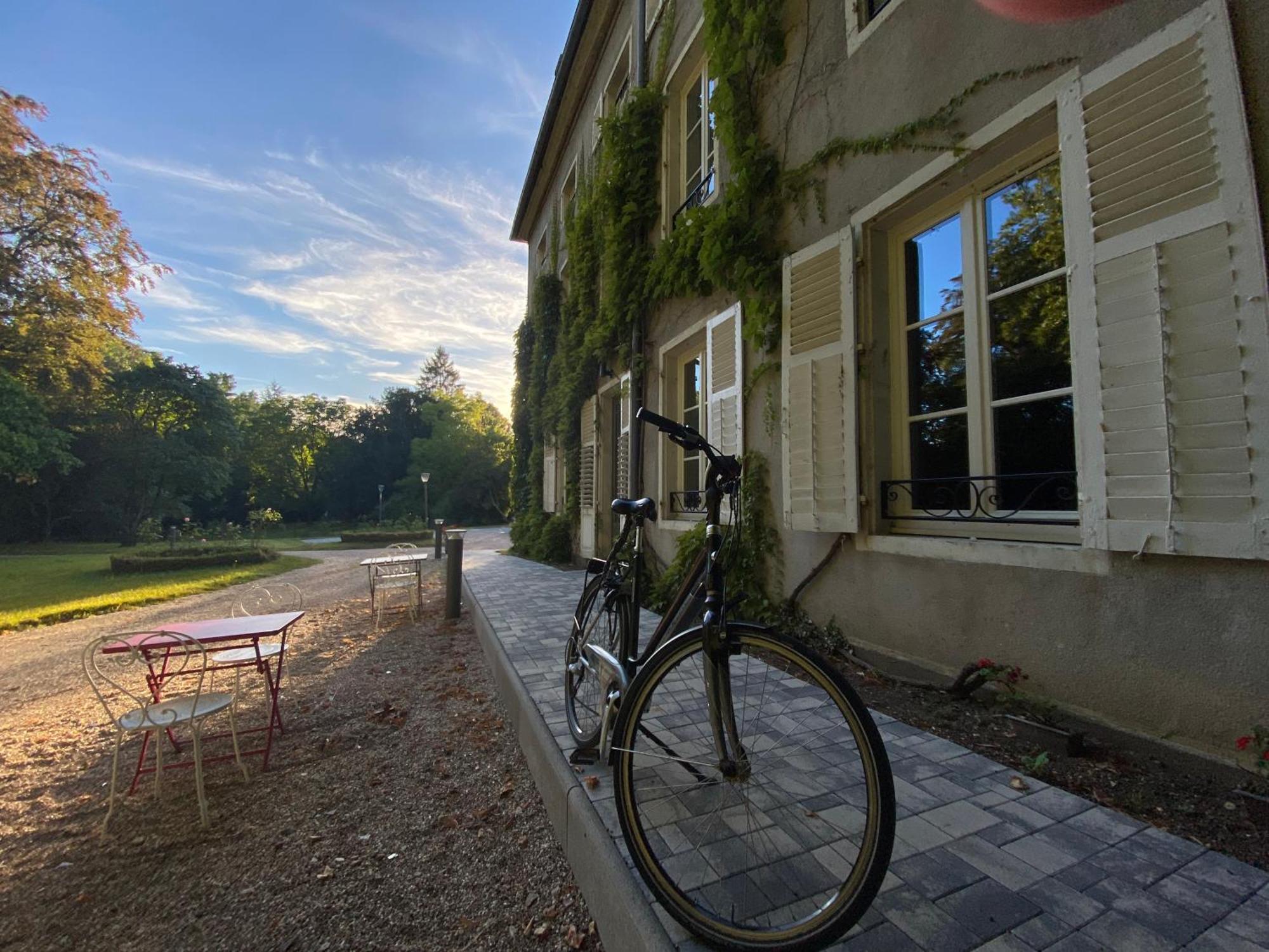 Logis Hotel Du Parc ポンタ・ムソン エクステリア 写真